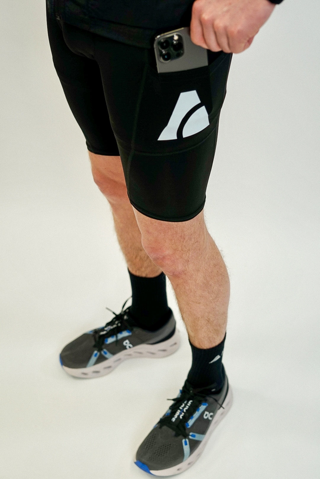 ELITE COMPRESSION TIGHT - BLACK